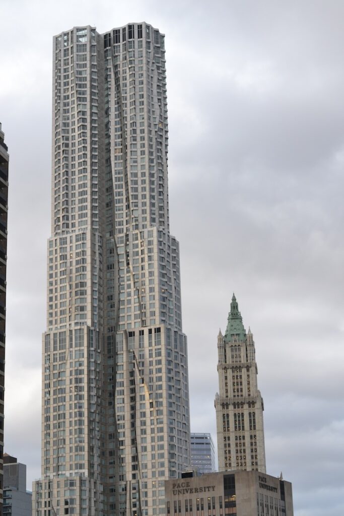 frank gehry building