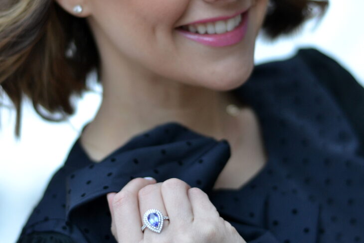 THE REAL REAL TIFFANY SAPHIRE RING